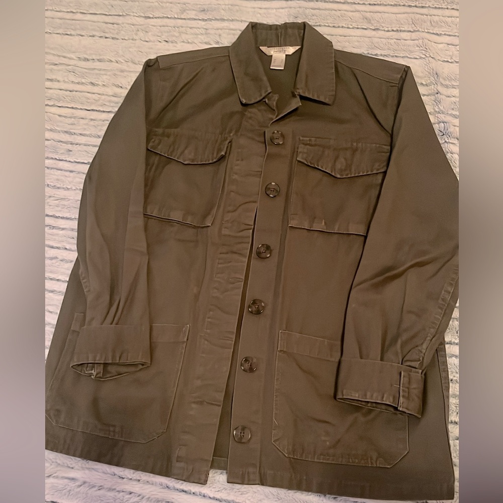 Army green spring jacket
